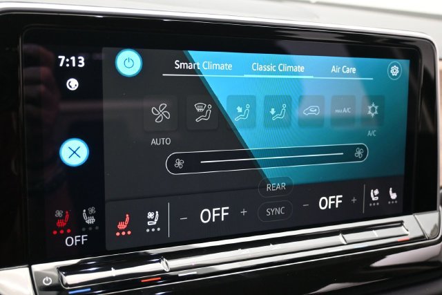 Used 2025 Volkswagen Atlas SE FWD image 22