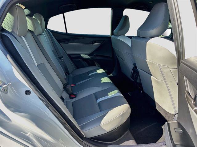 Used 2025 Toyota Camry SE w/ Convenience Package FWD image 27
