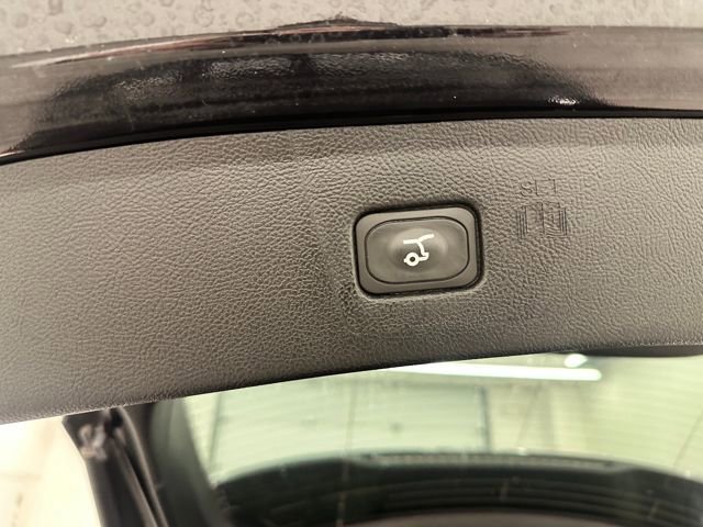 Certified 2024 Ford Edge ST-Line image 17