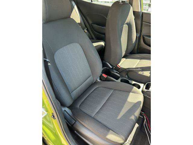 Used 2020 Hyundai Venue SE FWD image 6