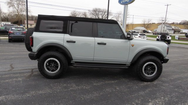 Certified 2022 Ford Bronco Badlands w/ Sasquatch Package image 9