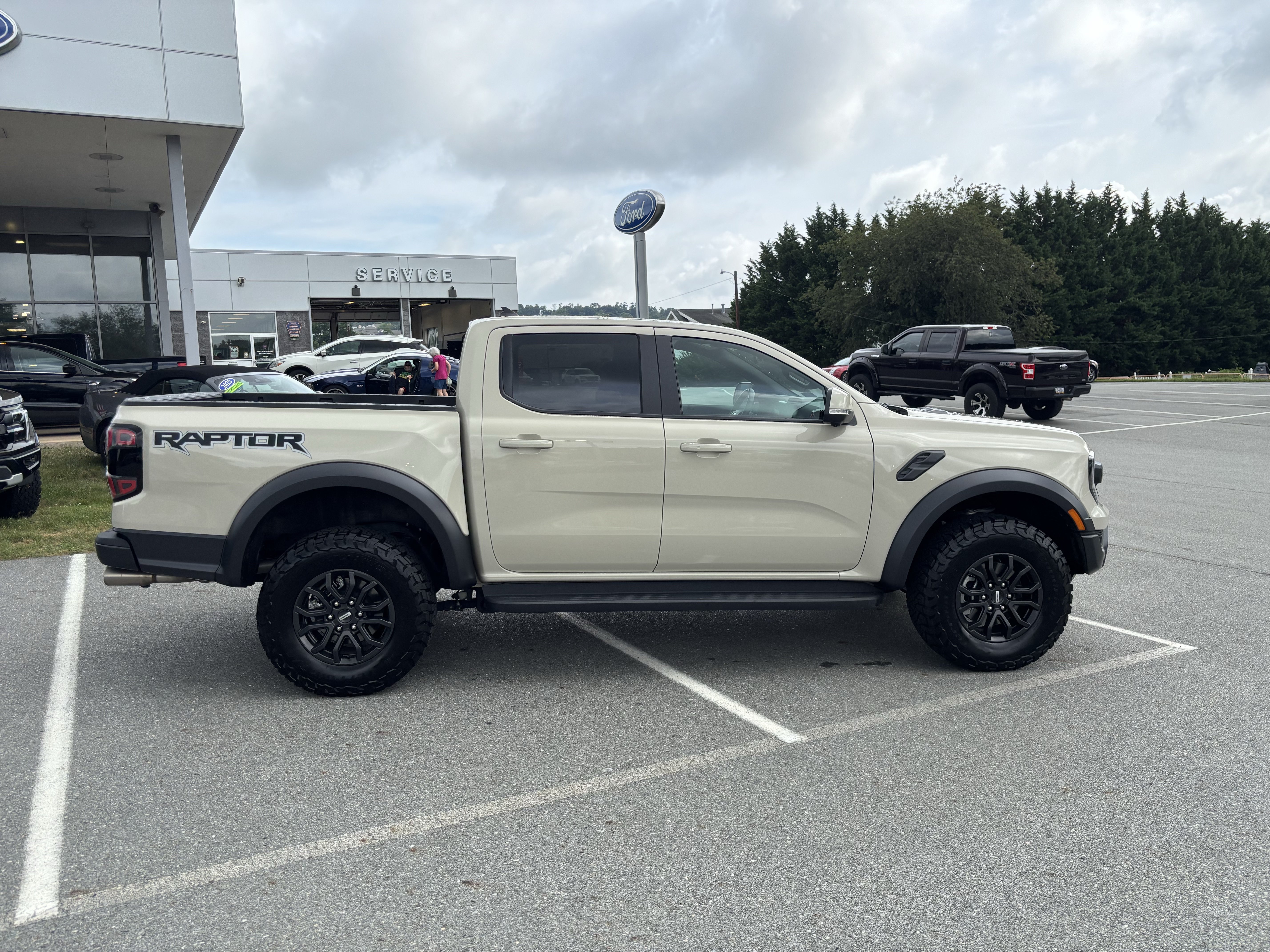 Certified 2025 Ford Ranger Raptor AWD/4WD image 8
