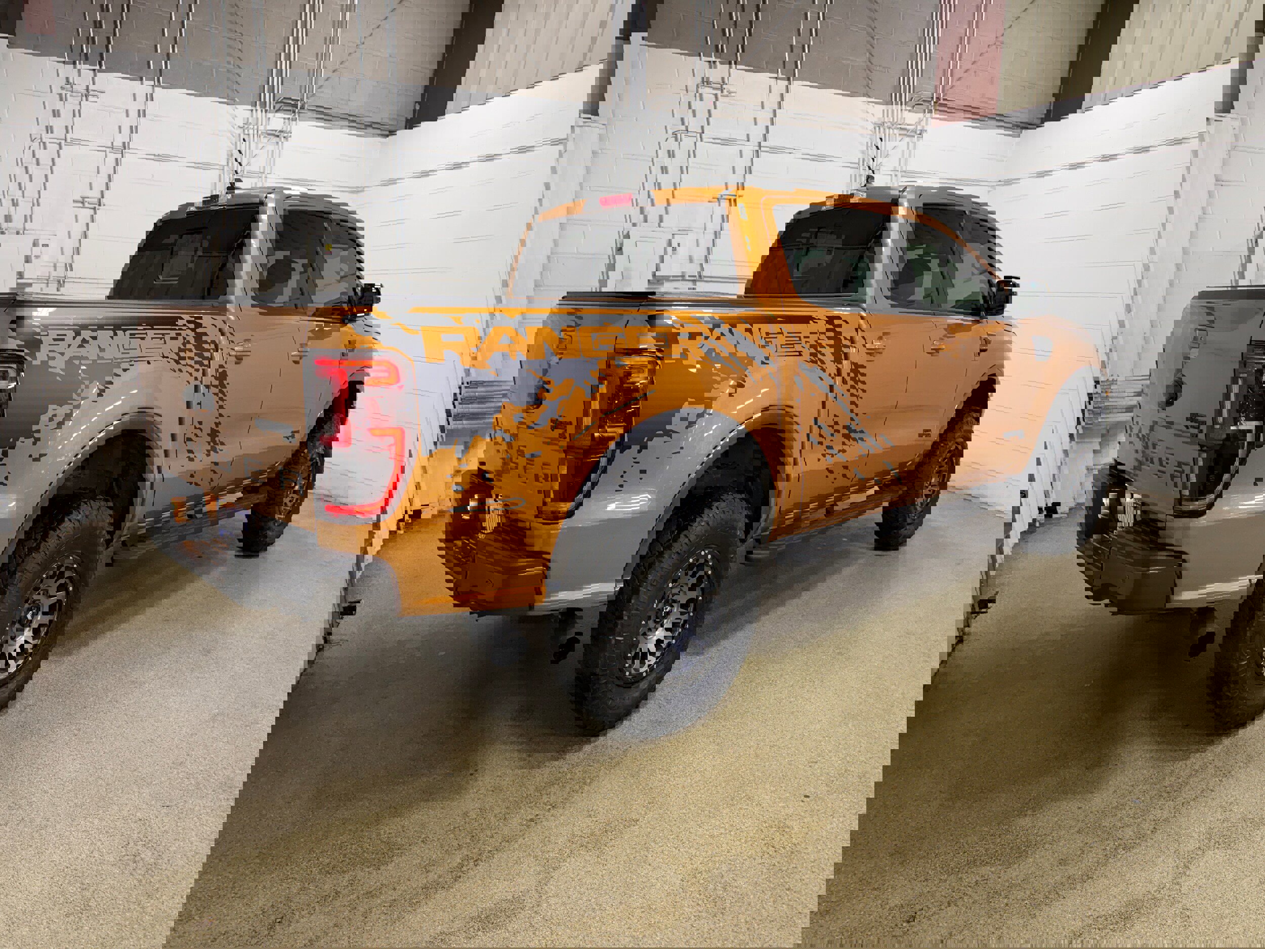 Certified 2019 Ford Ranger Lariat w/ Equipment Group 501A Mid image 8