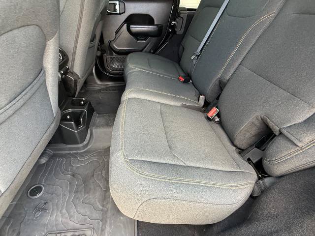 Used 2025 Jeep Wrangler Unlimited Sport AWD/4WD image 11