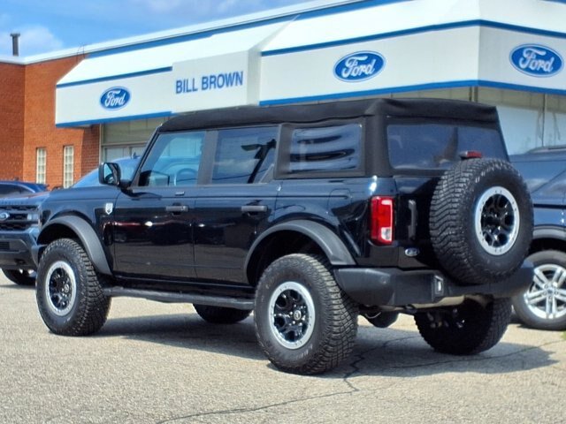 Certified 2023 Ford Bronco Big Bend w/ Sasquatch Package AWD/4WD image 2