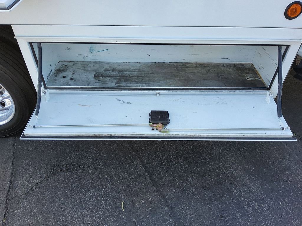 Certified 2023 Ford F550 XL image 28