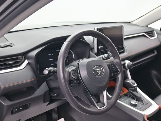 Used 2024 Toyota RAV4 Adventure image 16