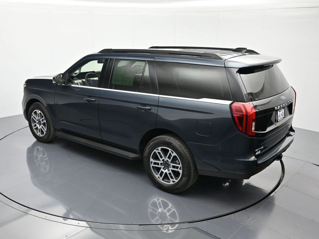 Certified 2025 Ford Expedition Active image 9
