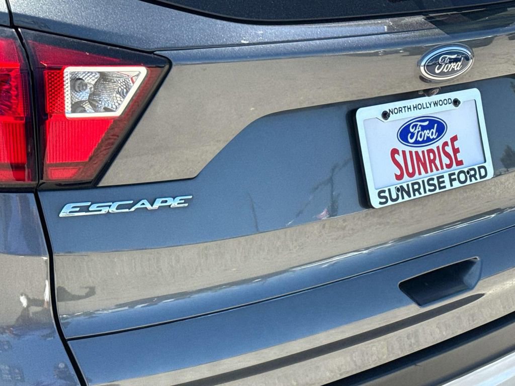 Certified 2019 Ford Escape Titanium FWD image 8