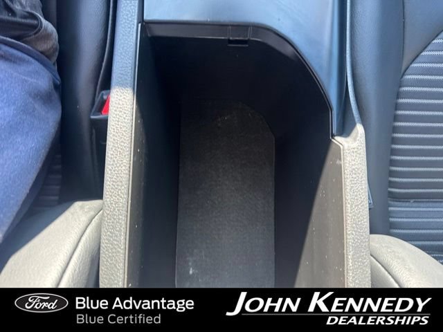 Used 2018 Toyota Camry SE w/ Convenience Package FWD image 18