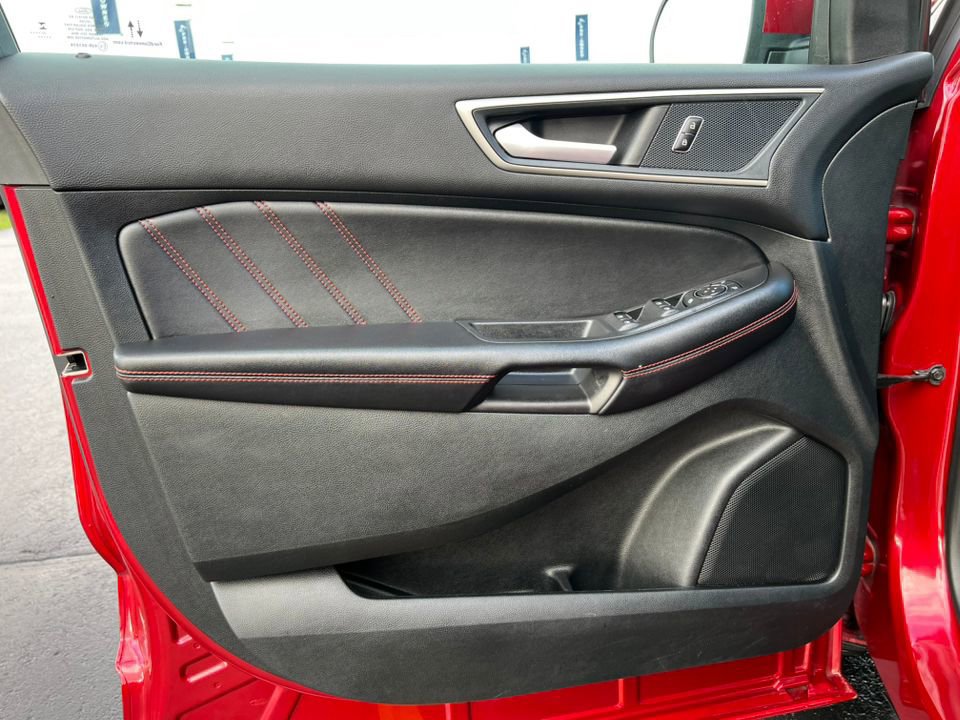 Certified 2024 Ford Edge ST-Line image 19