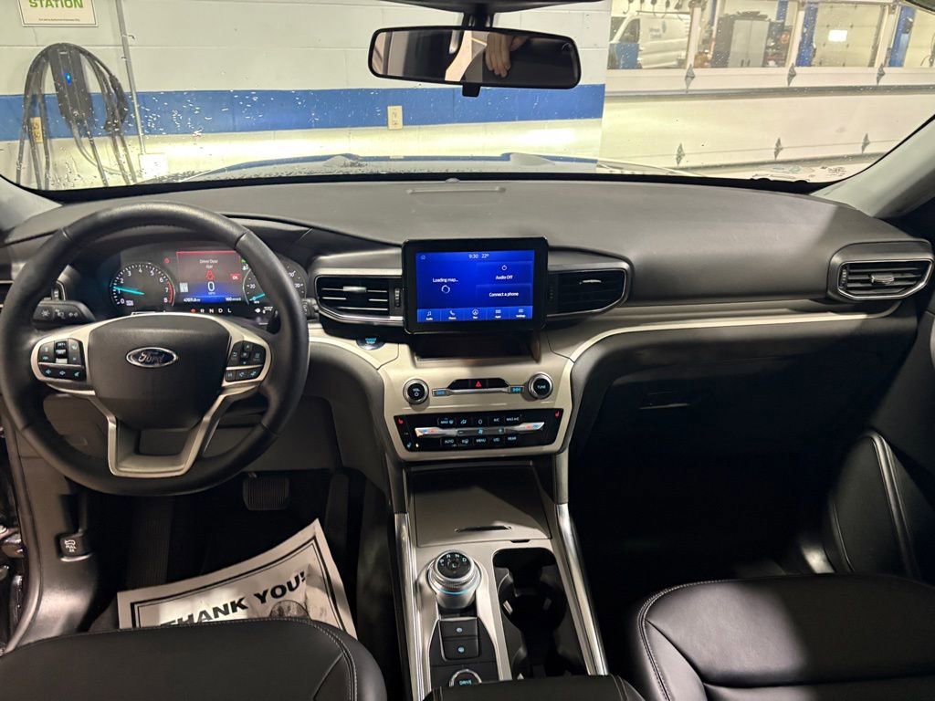 Certified 2022 Ford Explorer XLT w/ Equipment Group 202A image 13