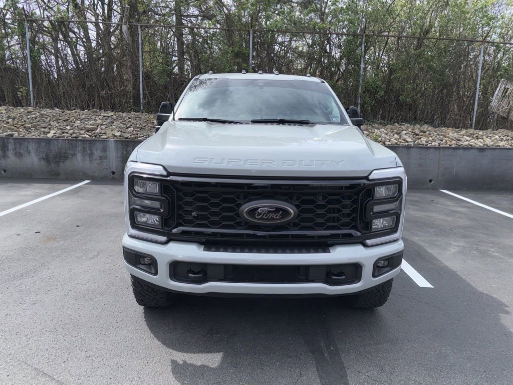 Certified 2025 Ford F250 Lariat w/ Tremor Off-Road Package AWD/4WD image 9