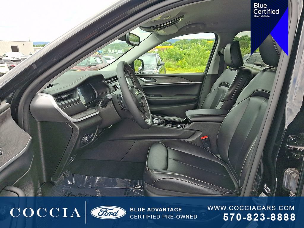 Used 2023 Jeep Grand Cherokee Limited AWD/4WD image 13