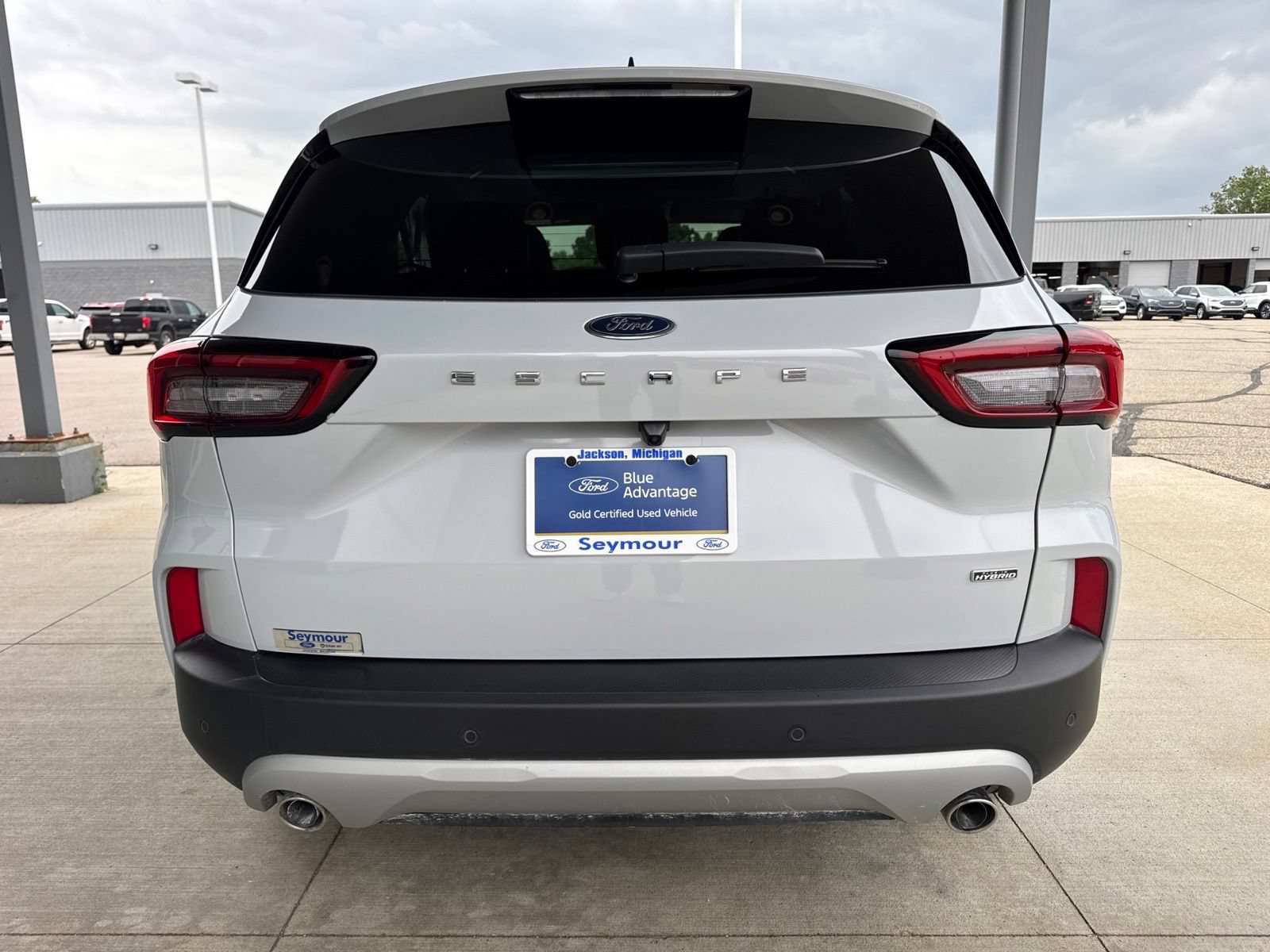 Certified 2025 Ford Escape SE FWD image 6