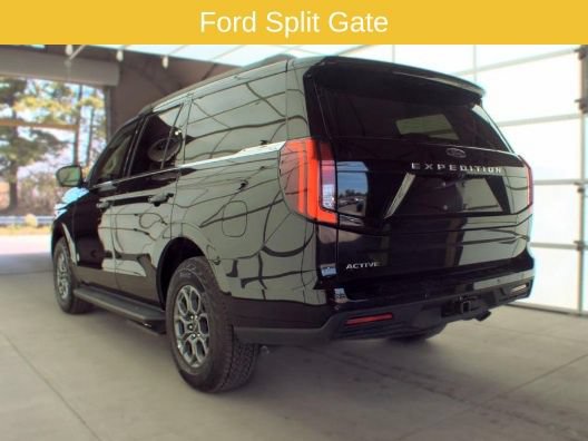 Certified 2025 Ford Expedition Active AWD/4WD image 5