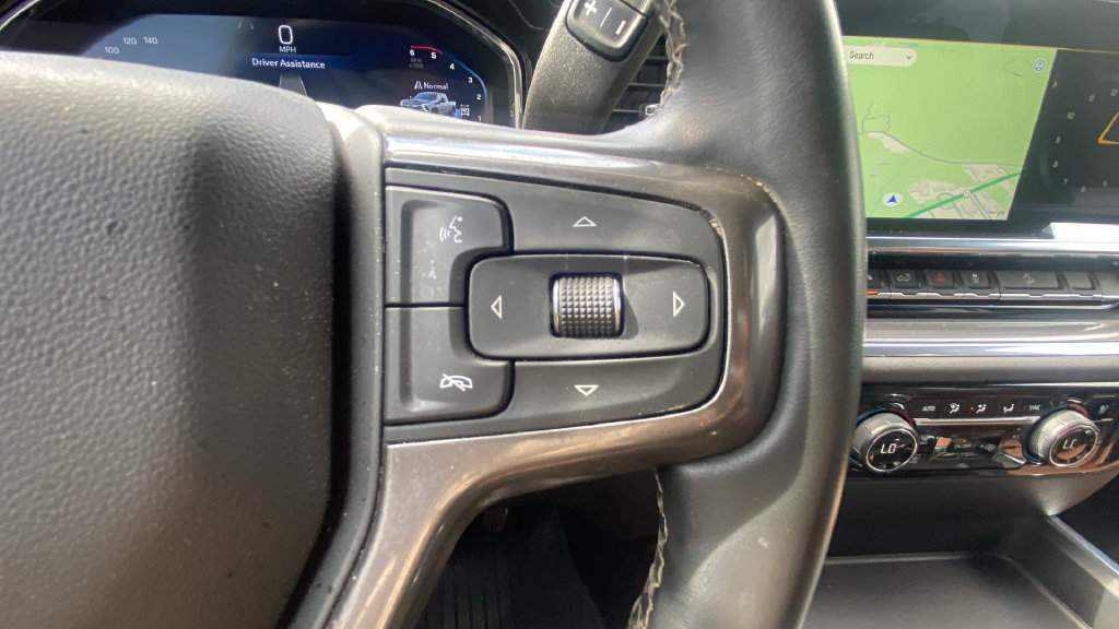 Used 2025 Chevrolet Silverado 3500 High Country w/ High Country Premium Package AWD/4WD image 24