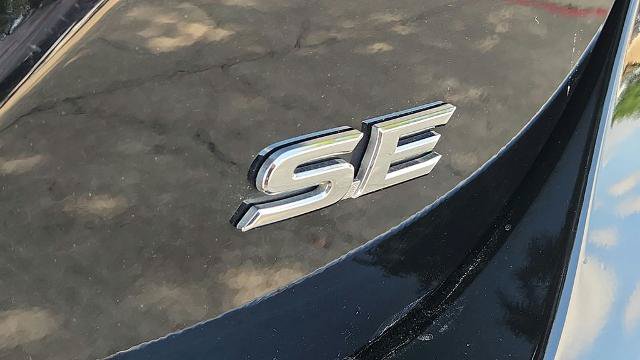 Used 2024 Toyota Camry SE FWD image 29
