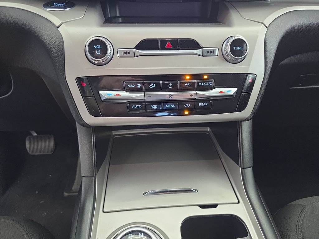 Certified 2023 Ford Explorer XLT AWD/4WD image 22