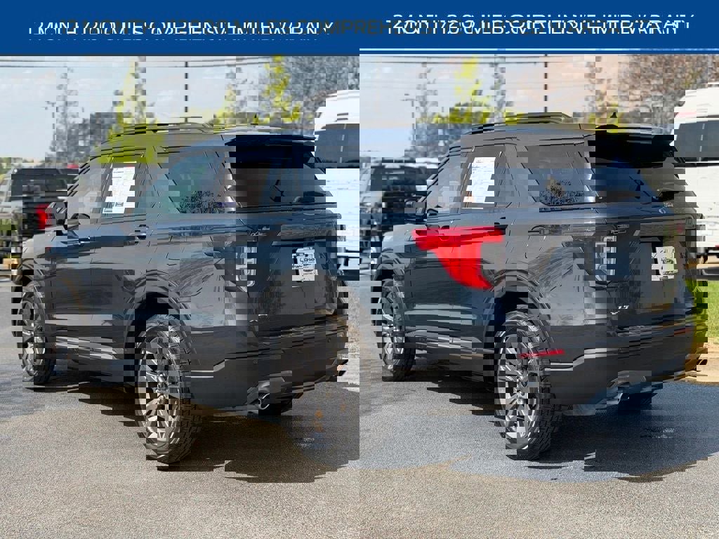 Certified 2023 Ford Explorer XLT w/ Equipment Group 202A image 5