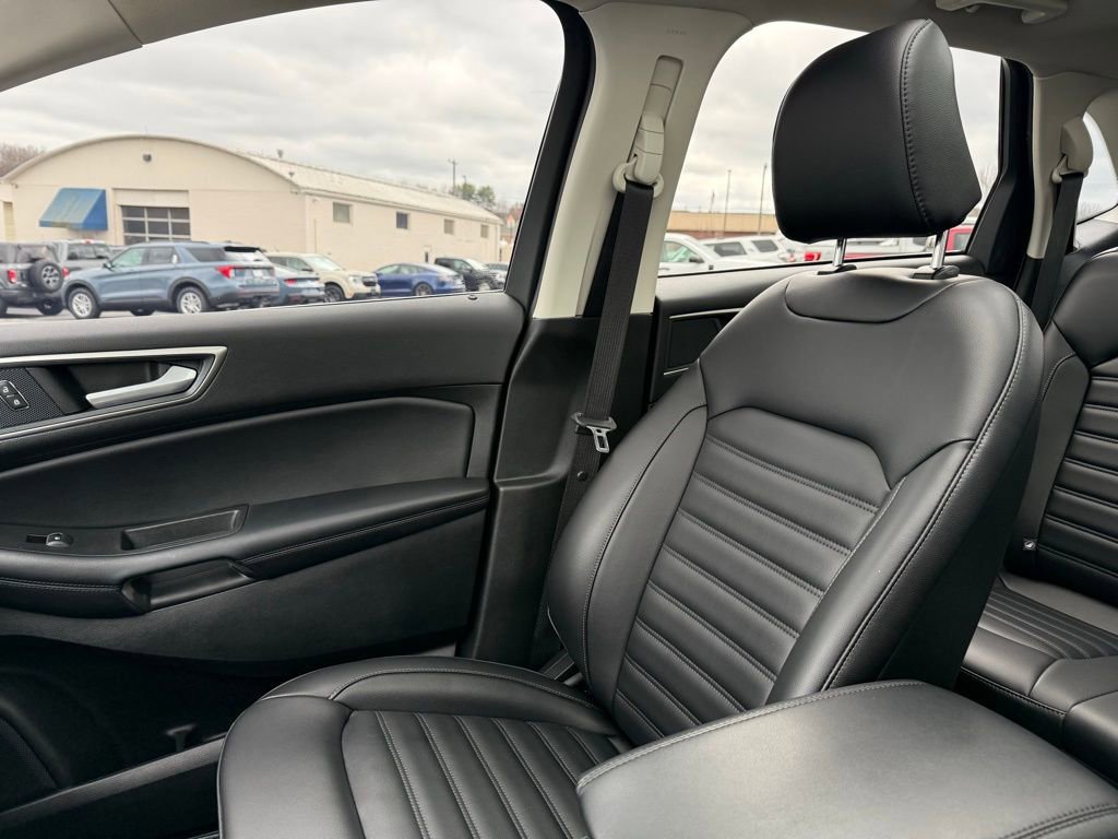 Certified 2024 Ford Edge SEL w/ Convenience Package image 27
