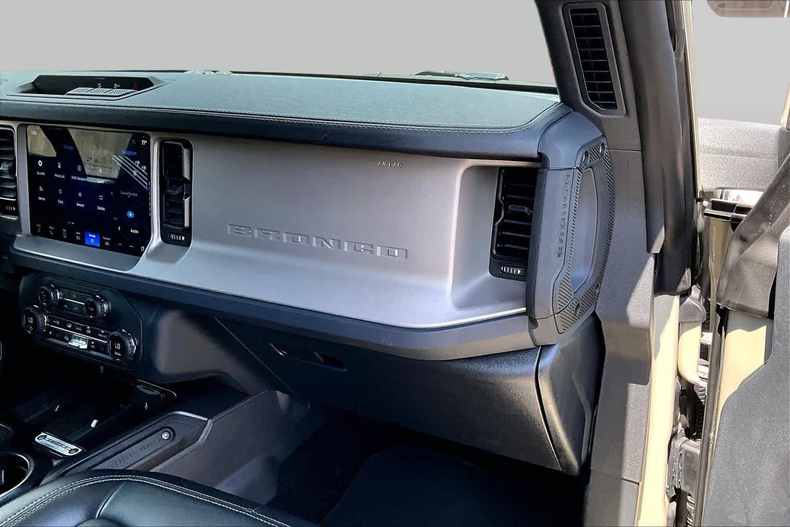 Certified 2025 Ford Bronco Outer Banks AWD/4WD image 19