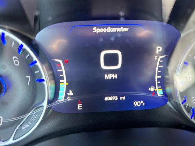 Used 2025 Chrysler Pacifica Limited FWD image 15