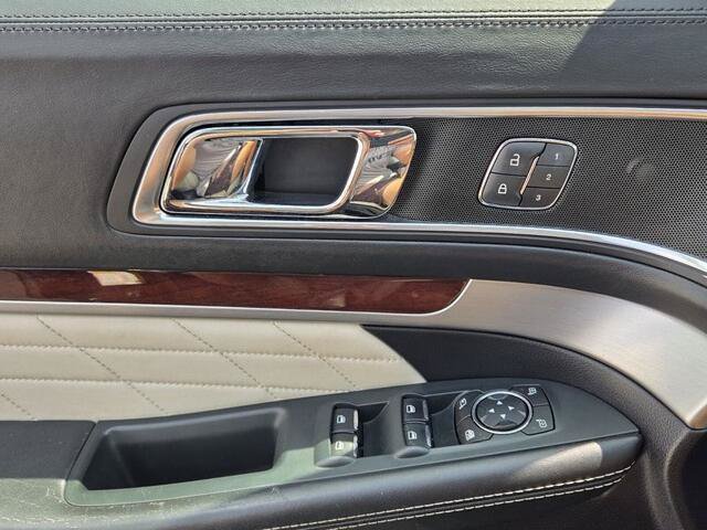 Certified 2019 Ford Explorer Platinum AWD/4WD image 33