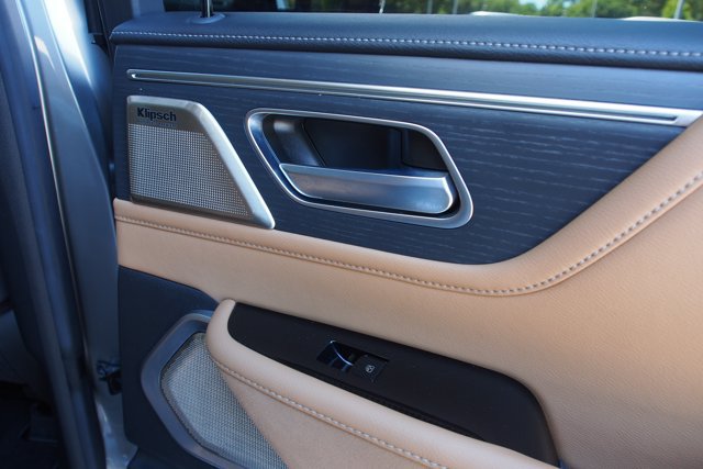 Used 2025 INFINITI QX80 Sensory AWD/4WD image 17