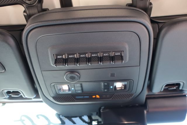 Certified 2025 Ford Bronco Badlands AWD/4WD image 24