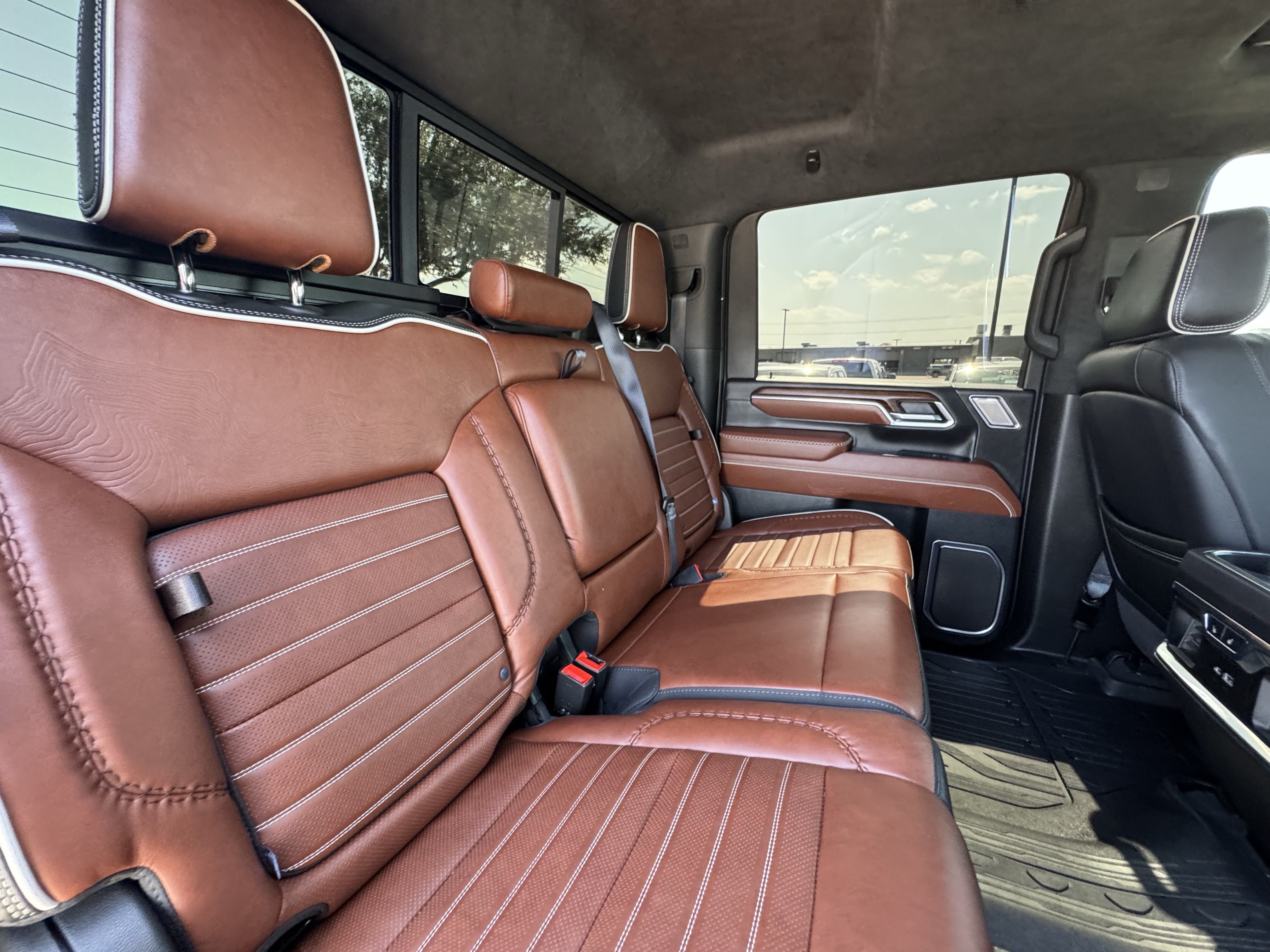 Used 2025 GMC Sierra 2500 Denali Ultimate AWD/4WD image 29
