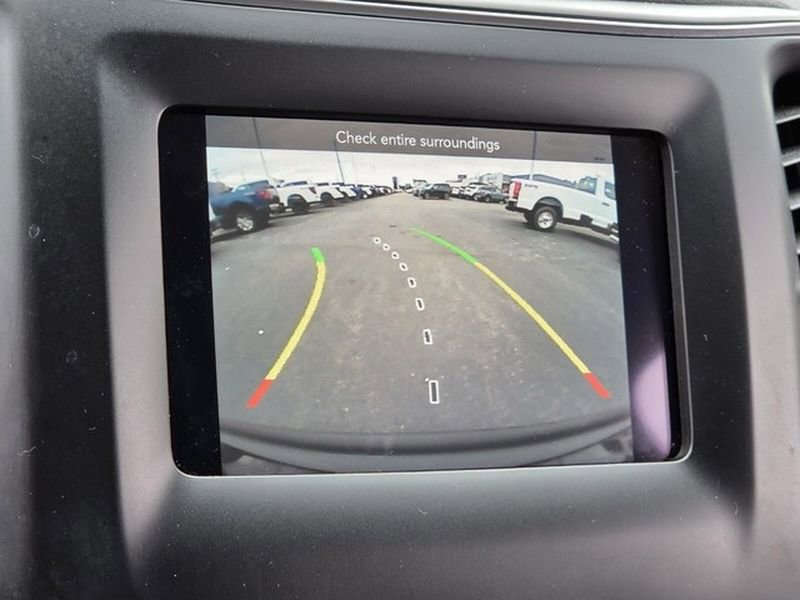 Used 2019 Jeep Cherokee Latitude Plus FWD image 24