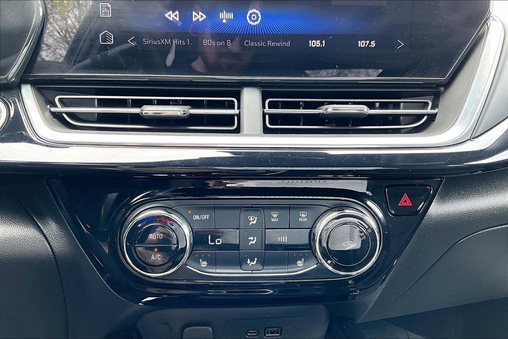 Used 2024 Chevrolet Trax RS w/ Driver Confidence Package FWD image 31