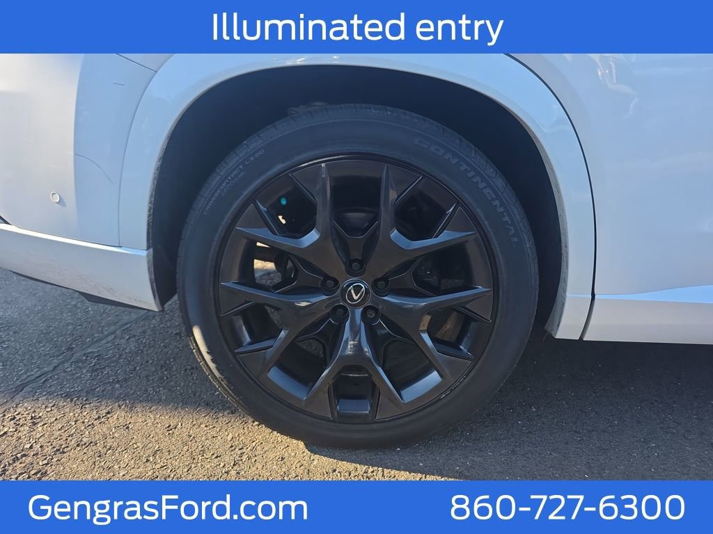 Used 2024 Lexus TX 500h AWD w/ Technology Package image 12