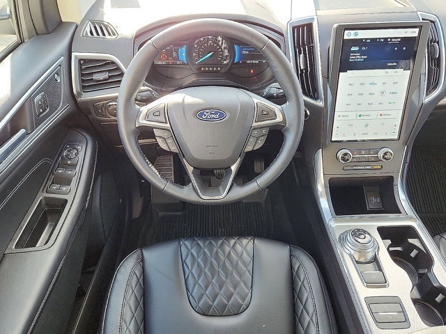 Certified 2023 Ford Edge Titanium AWD/4WD image 21