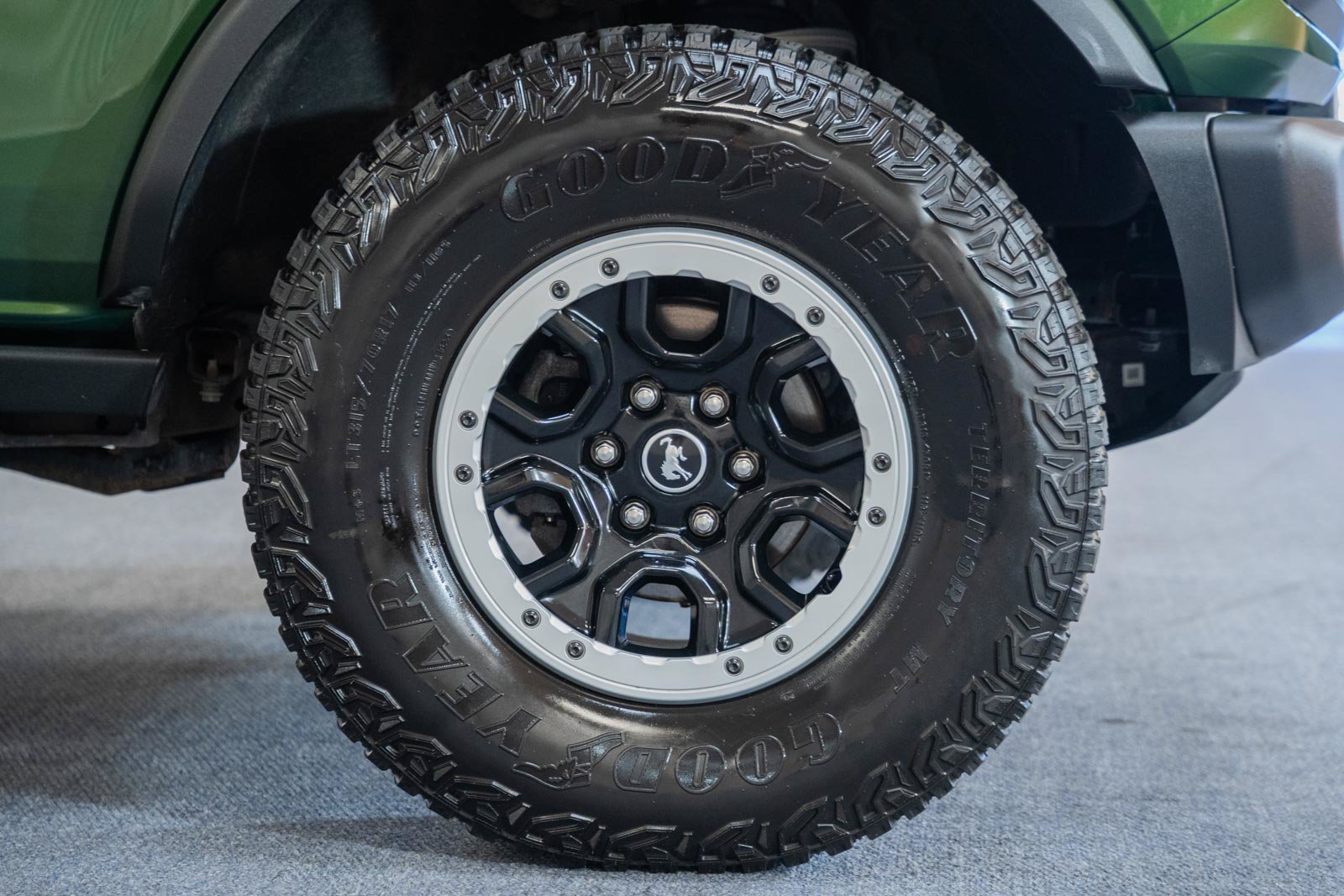 Certified 2023 Ford Bronco Badlands w/ Sasquatch Package AWD/4WD image 19