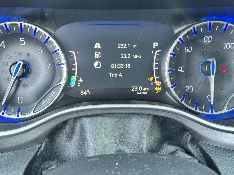 Used 2024 Chrysler Pacifica Touring-L FWD image 22