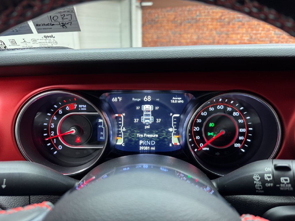 Used 2022 Jeep Wrangler Unlimited Rubicon w/ Dual Top Group AWD/4WD image 17
