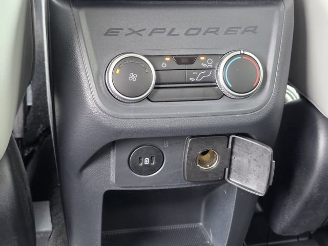 Certified 2025 Ford Explorer Active w/ Active Comfort Package RWD image 19