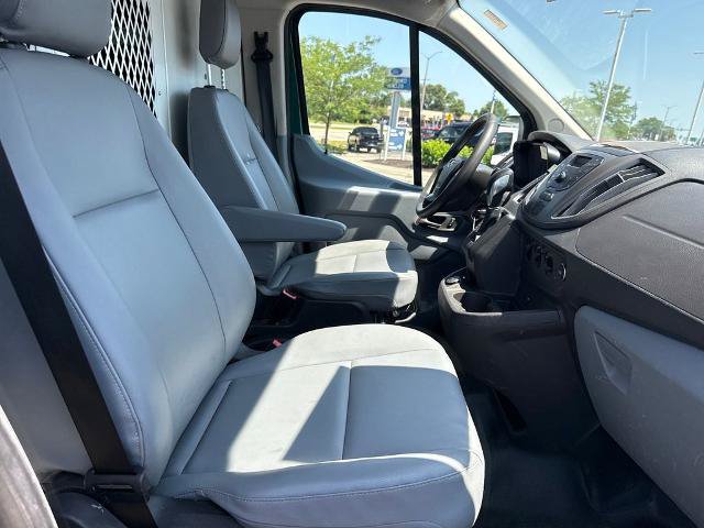 Certified 2017 Ford Transit 150 130 Low Roof RWD image 8