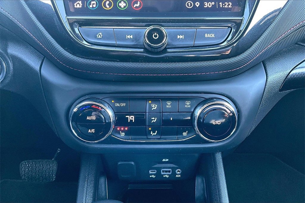 Used 2022 Chevrolet TrailBlazer RS w/ Technology Package image 31