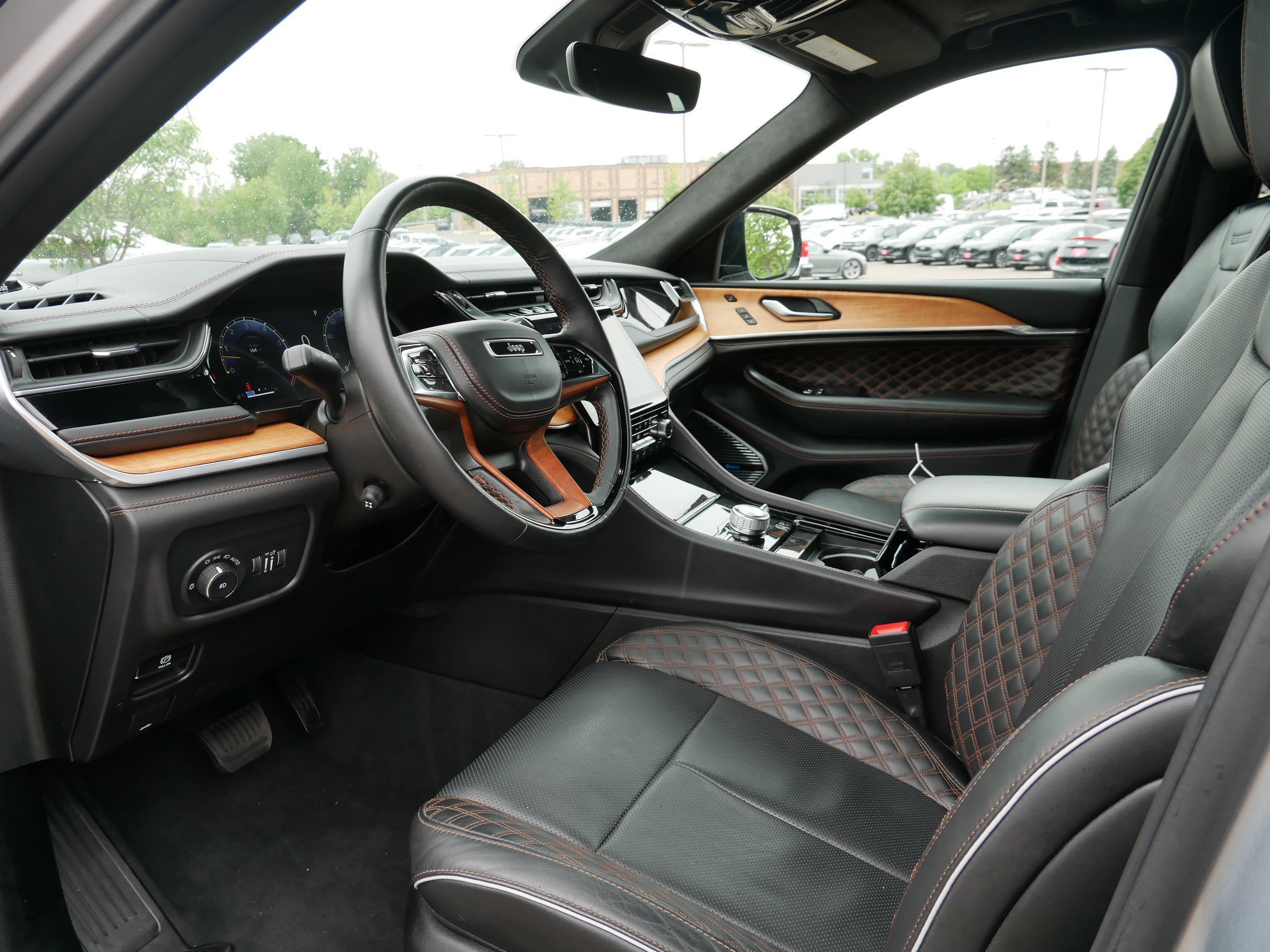 Used 2023 Jeep Grand Cherokee L Summit image 10