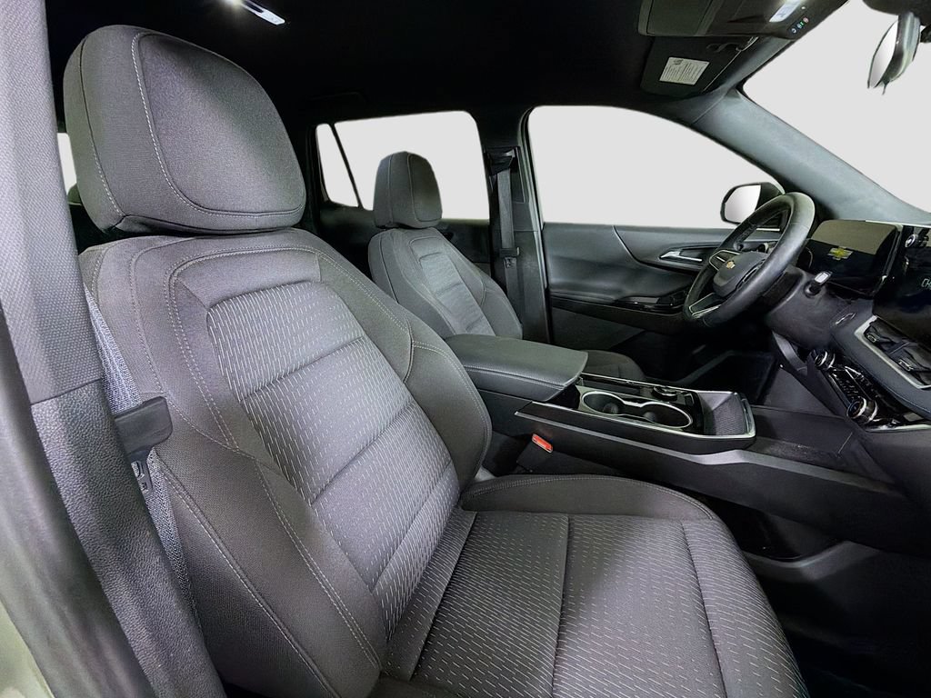 Used 2026 Chevrolet Equinox LT FWD image 29
