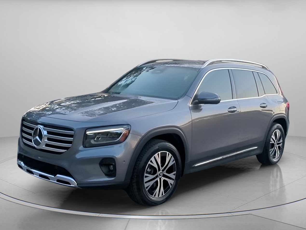 Used 2026 Mercedes-Benz GLB 250 w/ Exclusive Package image 12
