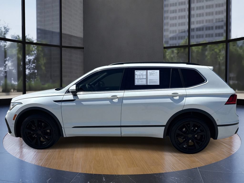 Used 2022 Volkswagen Tiguan SEL R-Line AWD/4WD image 6