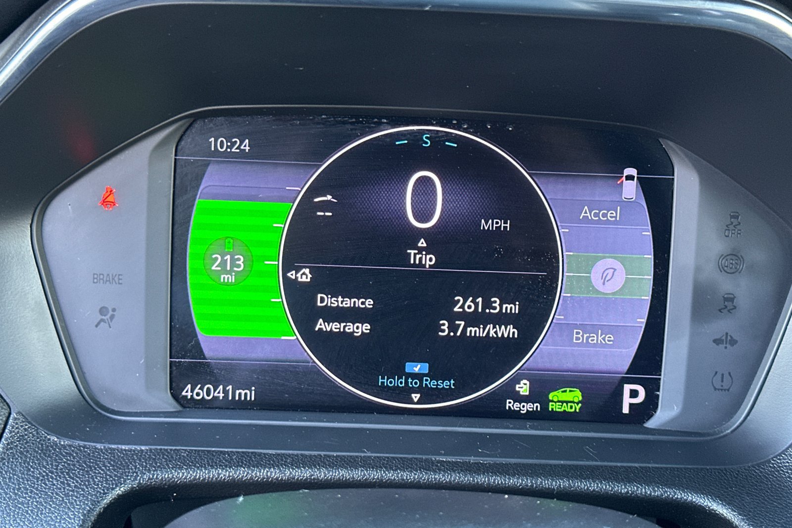 Used 2022 Chevrolet Bolt LT w/ Infotainment Package FWD image 27