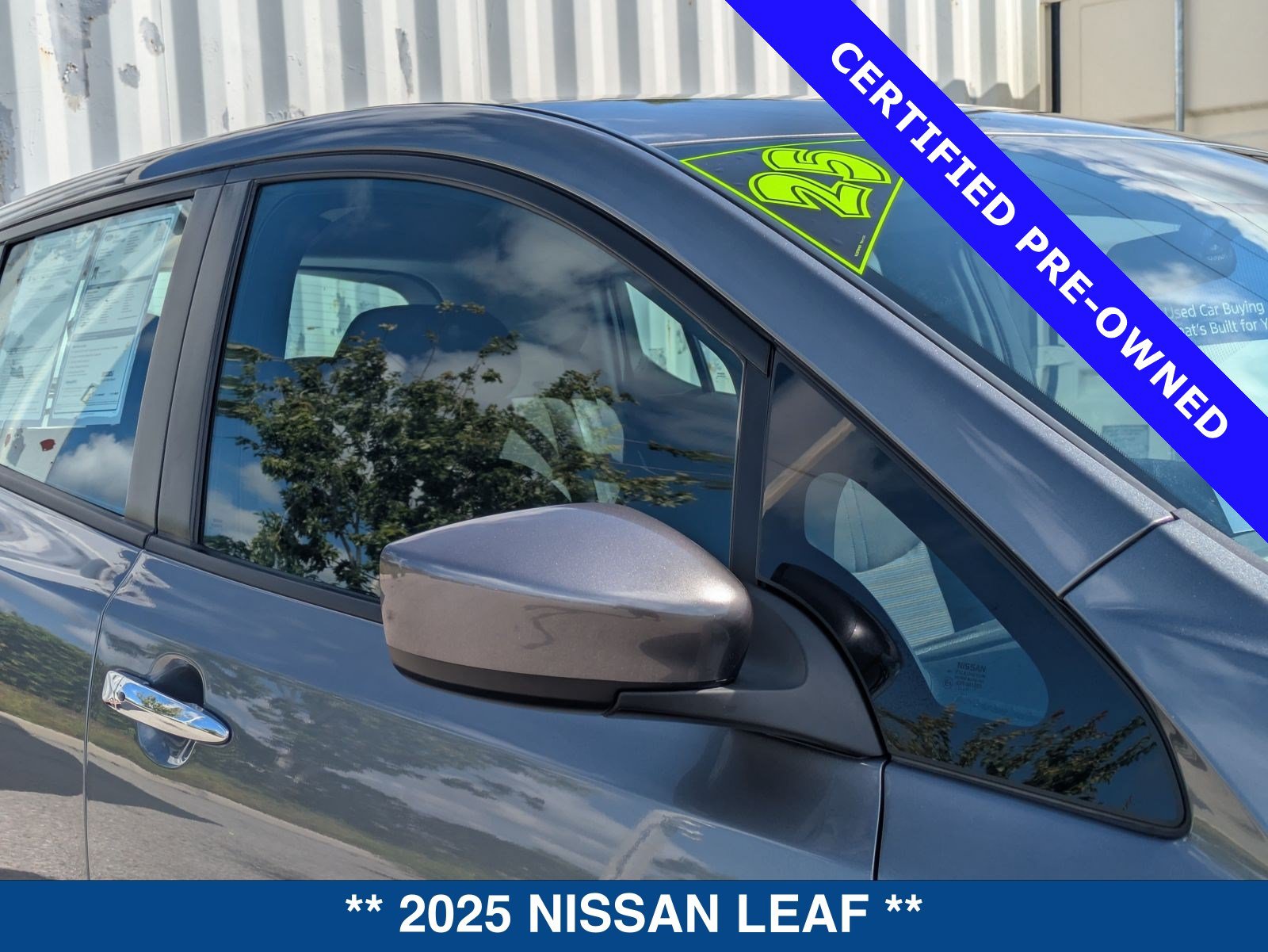 Used 2025 Nissan Leaf S FWD image 11