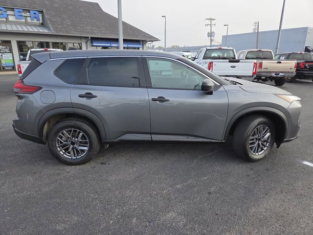 Used 2024 Nissan Rogue S AWD/4WD image 32