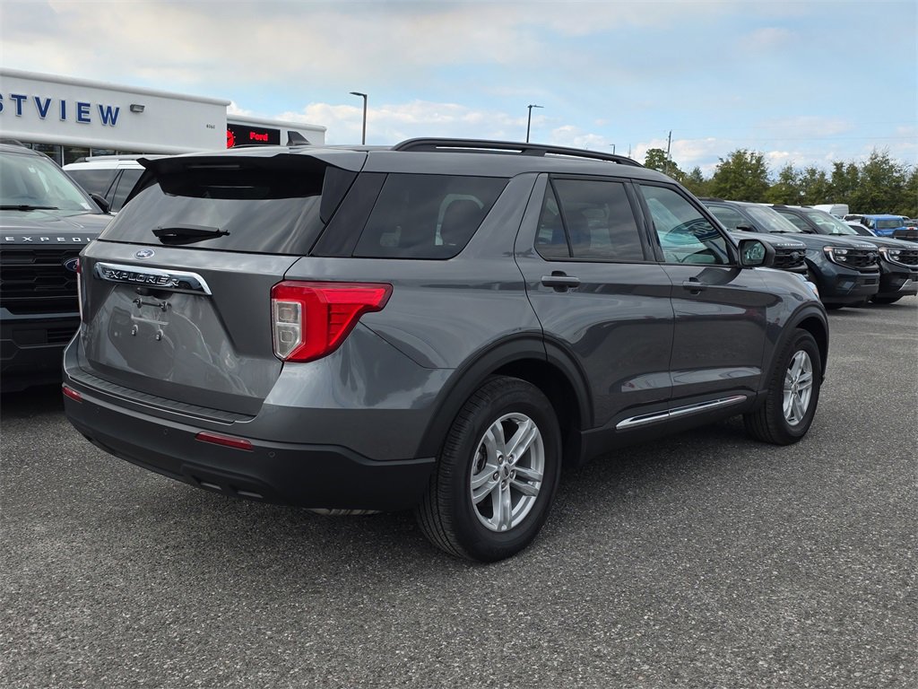 Certified 2024 Ford Explorer XLT image 5