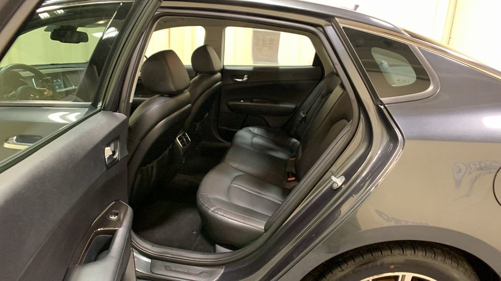 Used 2020 Kia Optima EX image 21